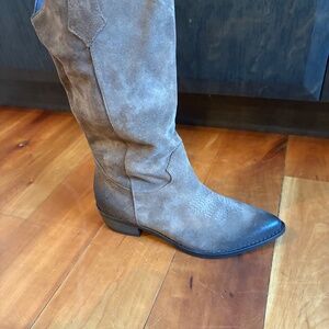 Light brown/tan suede cowboy boots